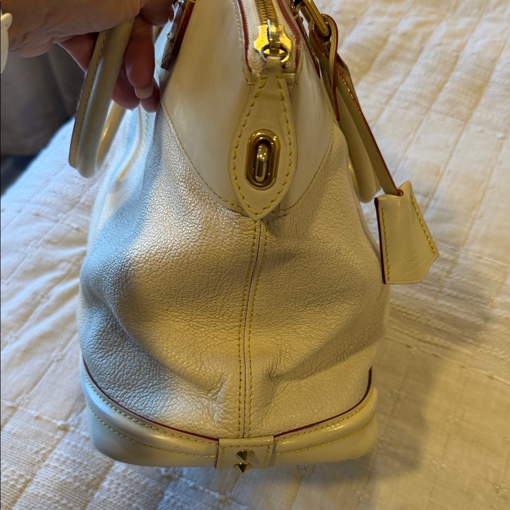 Louis Vuitton Cream Sachel - Picture 4 of 9